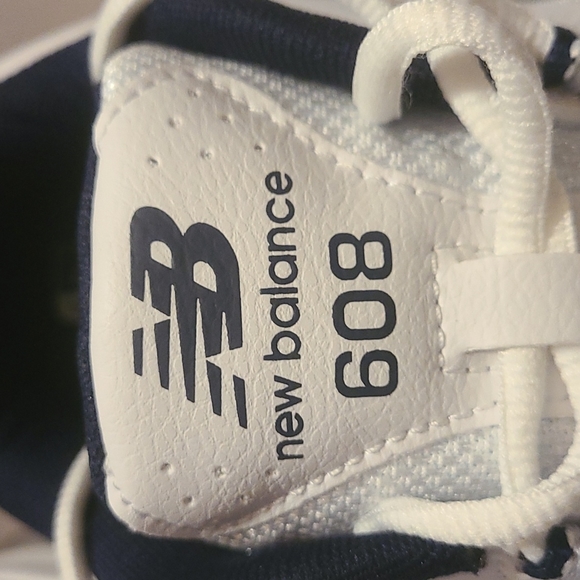New Balance Men's 608 V5 Casual Comfort Fitness Cross Training, White-Navy, 8.5W - Picture 3 of 11